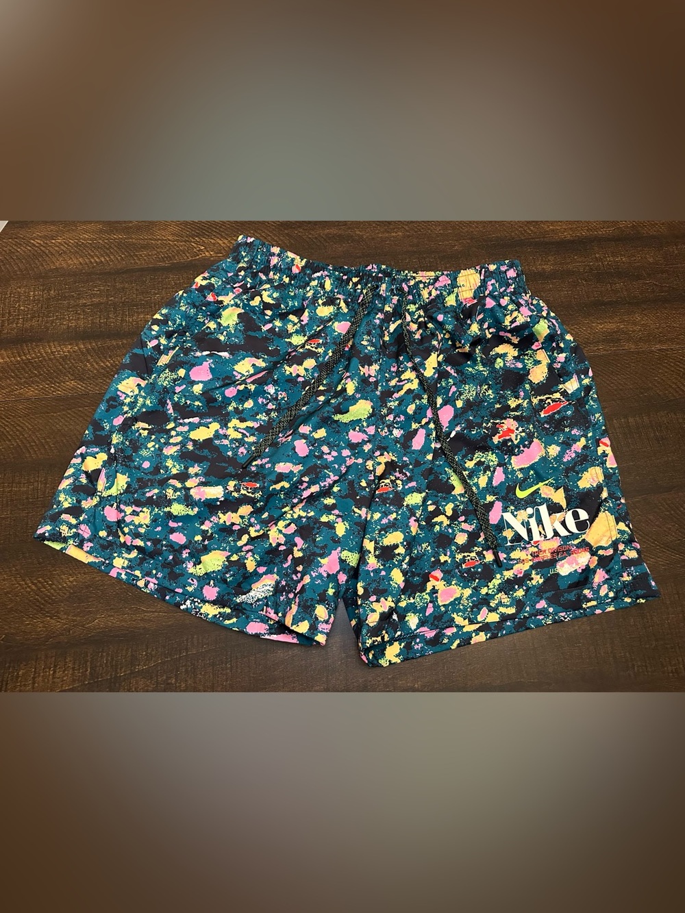 Nike Woven Flow Shorts Mens Large Floral Multicolor Volley Trek DR9970
